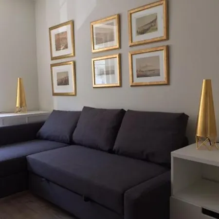 아파트 Fantastic 1 Bedroom At Roma Avenue - 1b 리스본